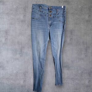 Refuge Triple‎ Button Jeans Size 8 (S60)